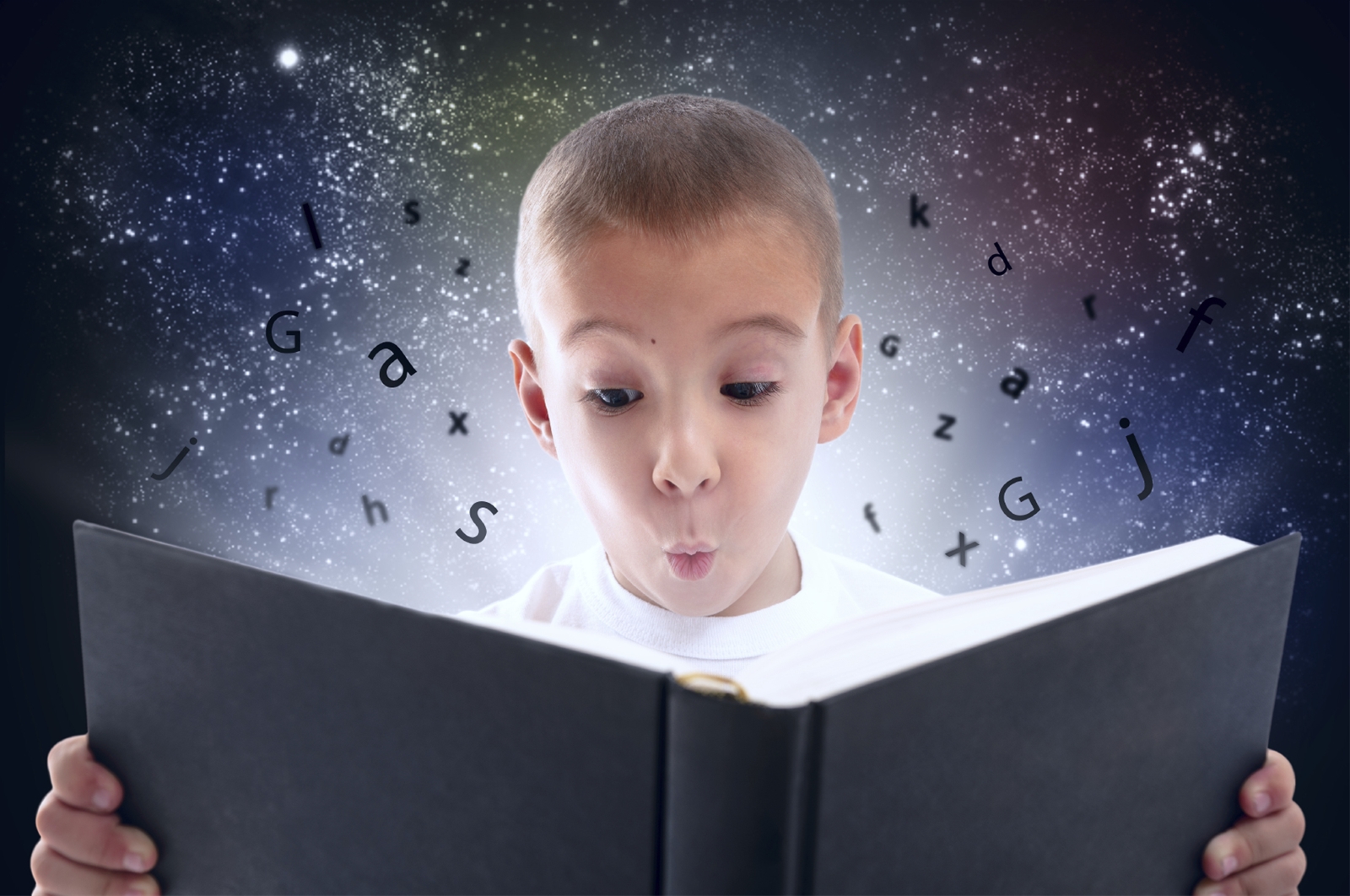 Tại sao đọc sách lại có ảnh hưởng lớn đến trí tuệ và lực học của con trẻ?