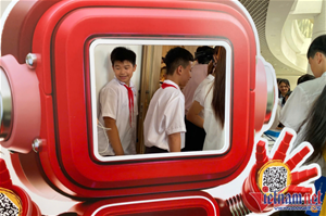 Gia tăng cuộc gọi tới Tổng đài 111 về nội dung bảo vệ trẻ em trên mạng