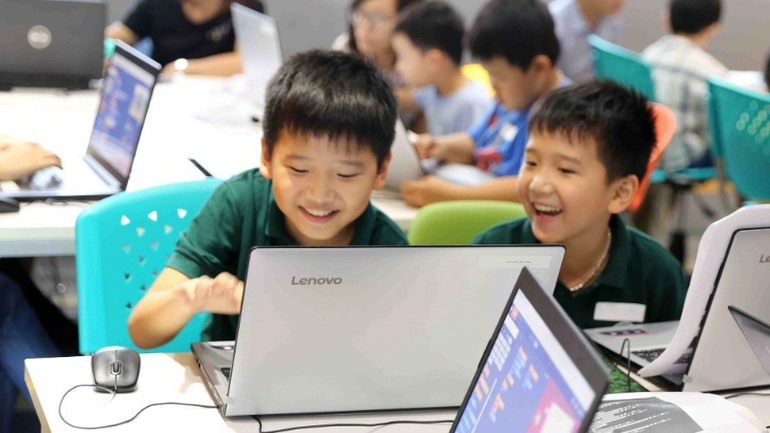 Không để học sinh “một mình” trên mạng