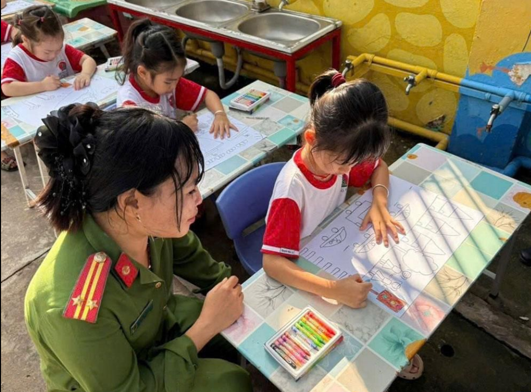 Chung tay bảo vệ an toàn cho trẻ em dịp hè