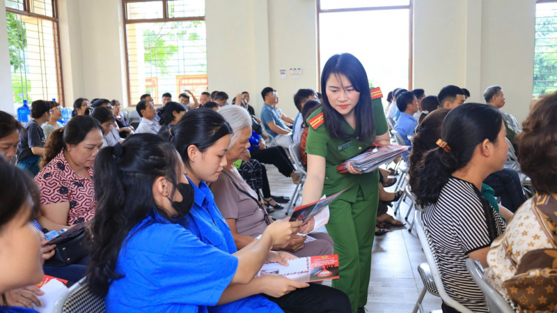 “Lá chắn mềm” nơi tuyến đầu phòng, chống mua bán người
